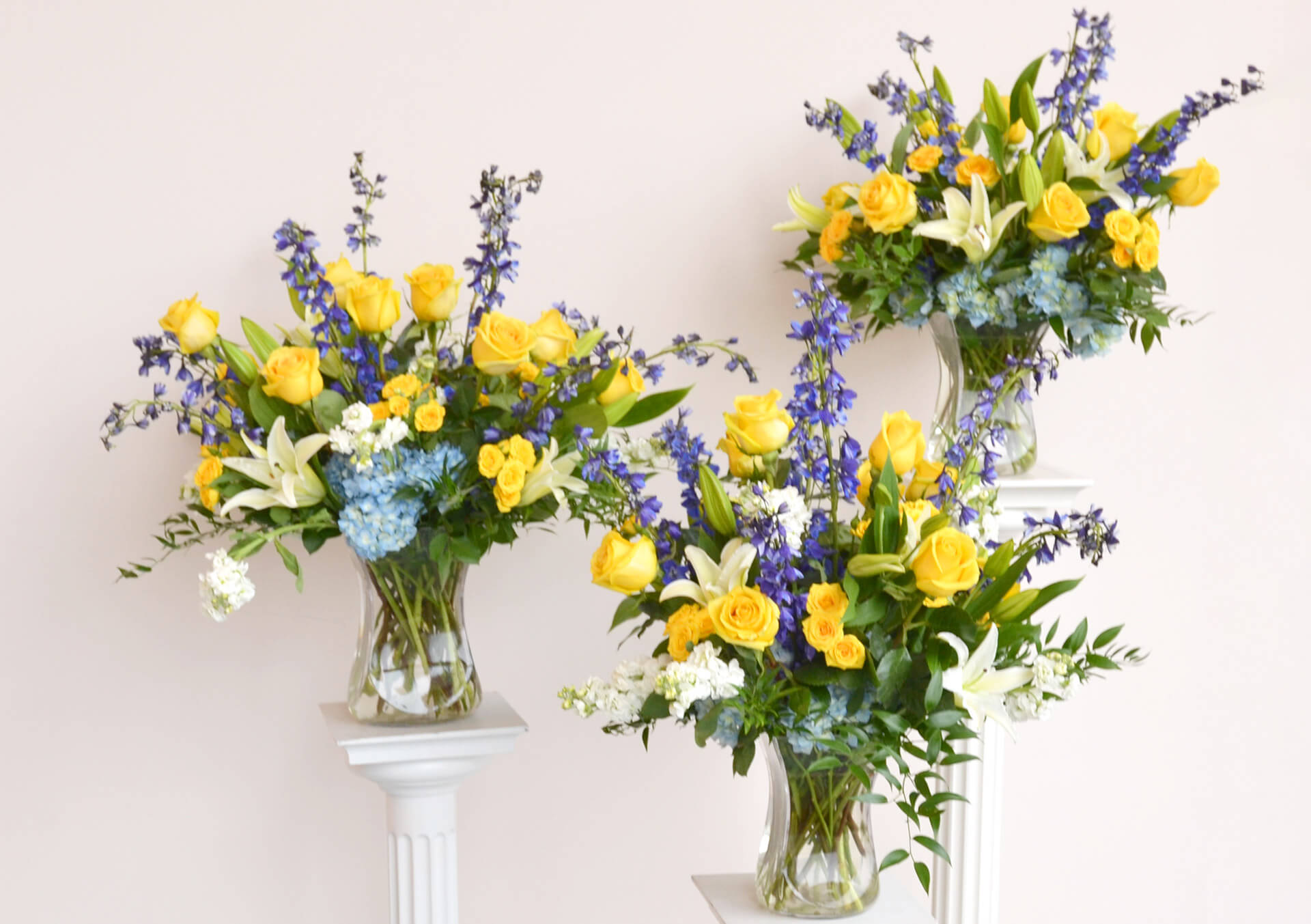 Product Image for Honor Land of the Midnight Sun Arrangement