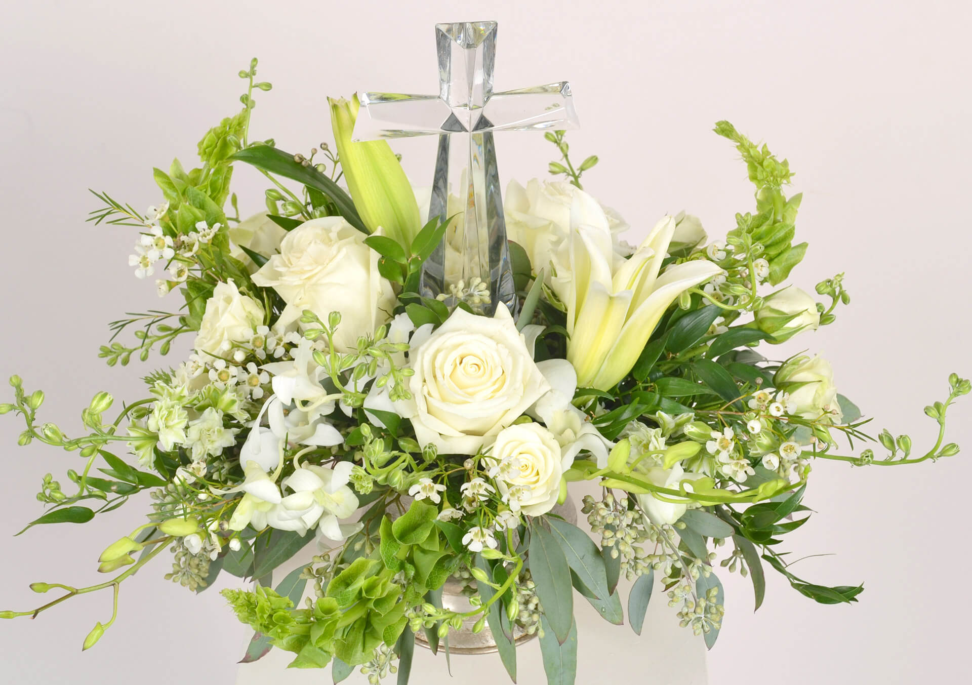 Product Image for Expressions of Sympathy Crystal Cross Arrangement