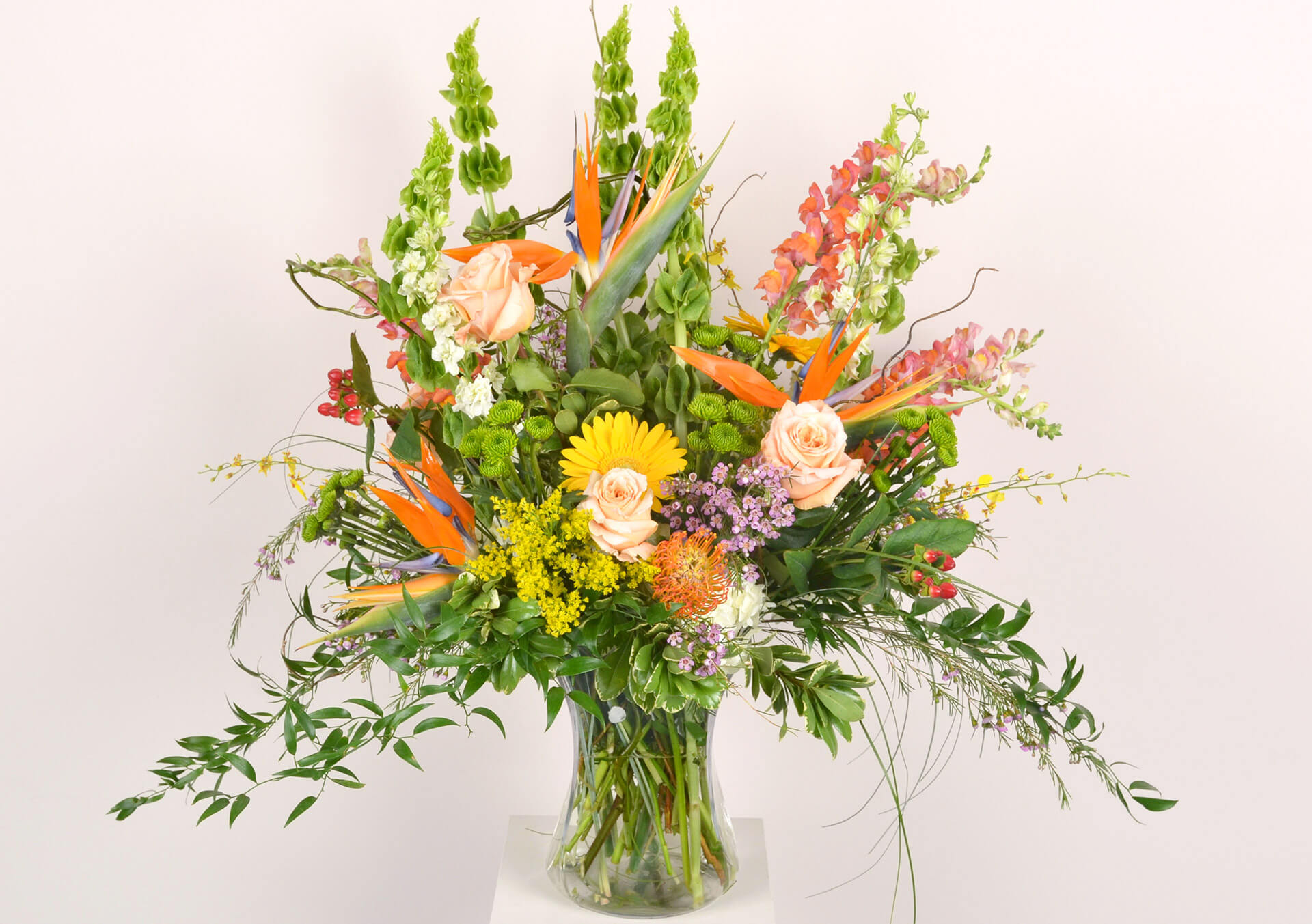 Product Image for In The Garden Bright and Beautiful Arrangement