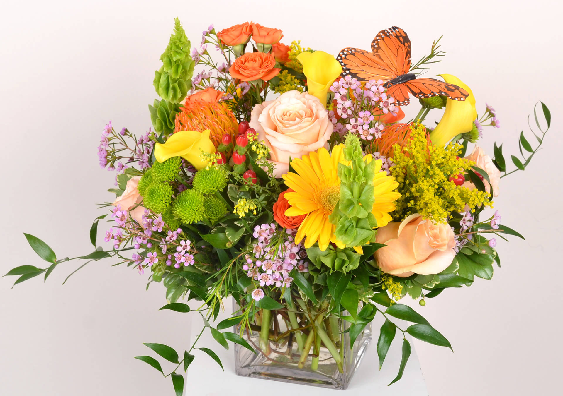Product Image for In The Garden Cherished Blooms Arrangement
